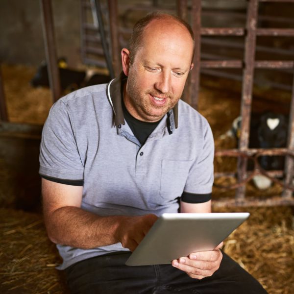 using-technology-to-run-his-dairy-farm-2025-04-06-07-48-08-utc-min.jpg